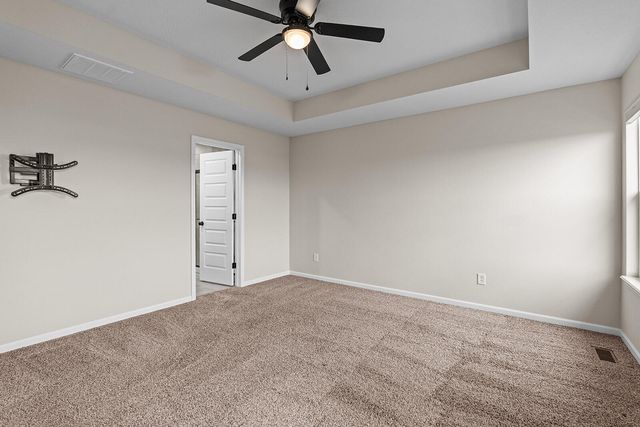 838 S Parkside Circle, Nixa, MO 65714