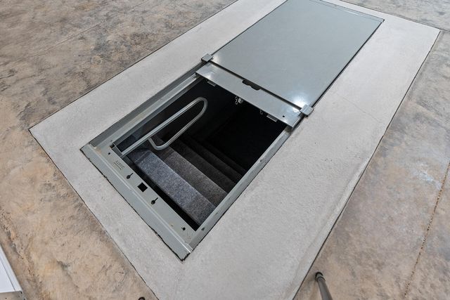 838 S Parkside Circle, Nixa, MO 65714