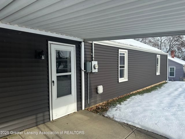 3001 Risley Drive, Lansing, MI 48917