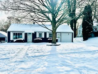 3001 Risley Drive, Lansing, MI 48917