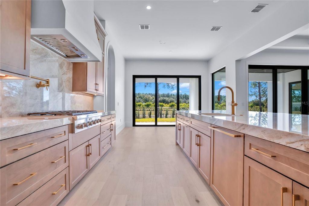 Image 13 of property listing at 9126 SHEEN SOUND STREET, Orlando, FL 32836