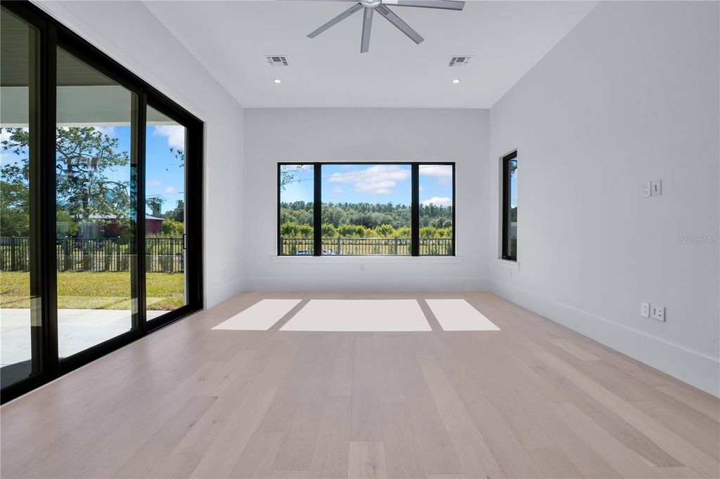 Image 23 of property listing at 9126 SHEEN SOUND STREET, Orlando, FL 32836