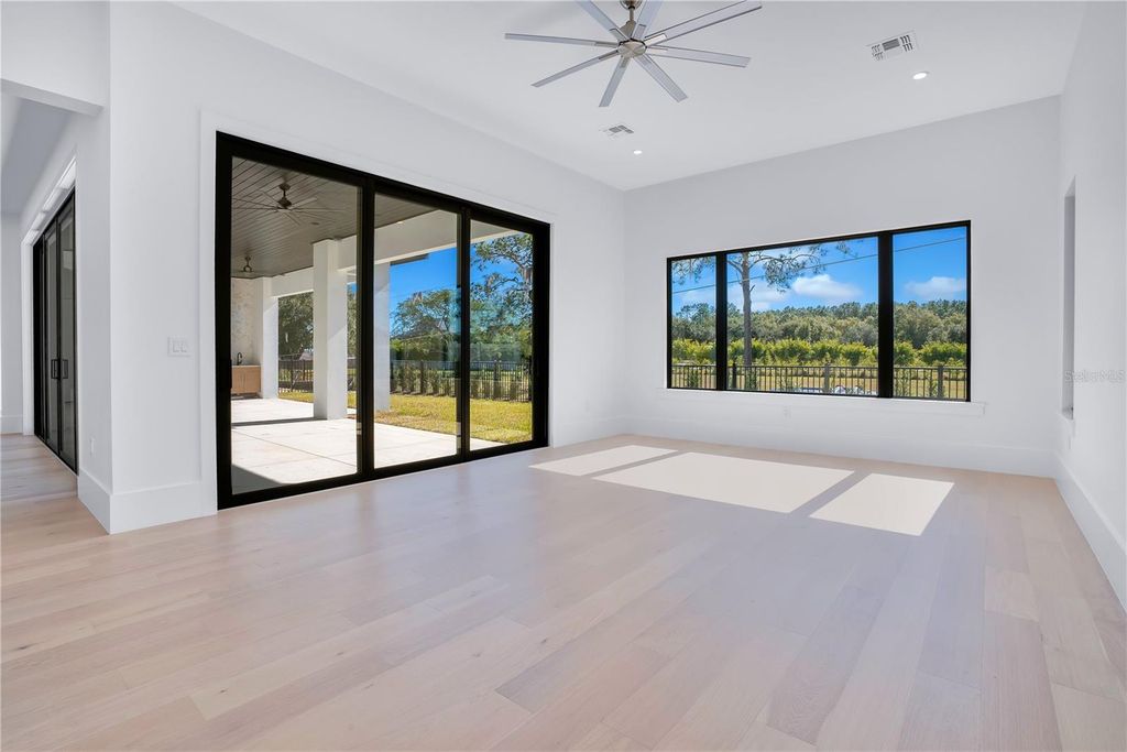 Image 24 of property listing at 9126 SHEEN SOUND STREET, Orlando, FL 32836