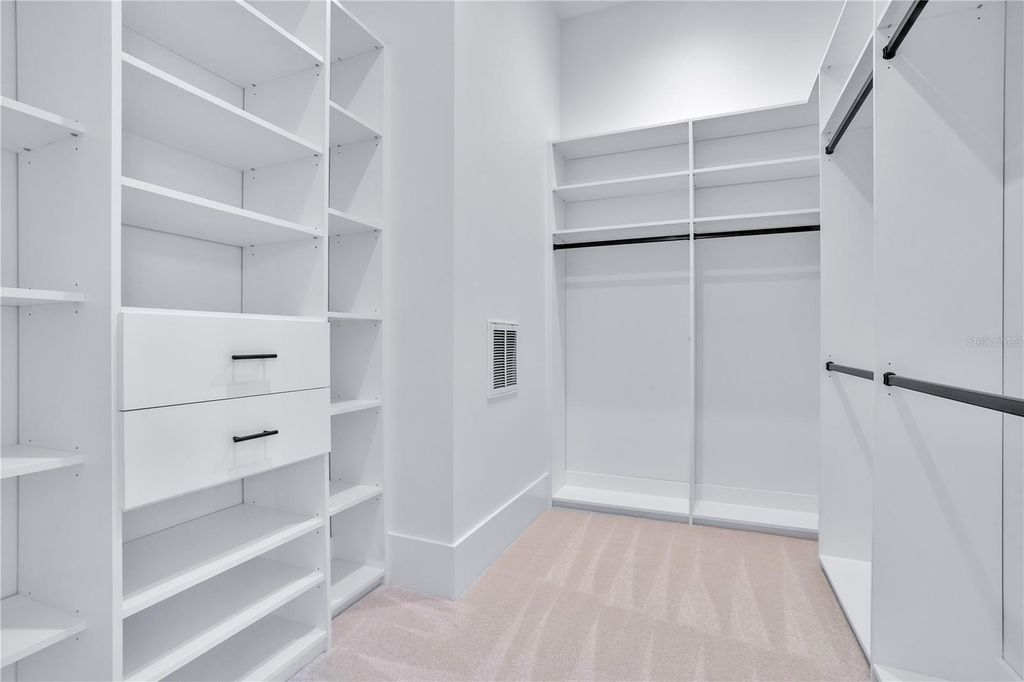 Image 57 of property listing at 9126 SHEEN SOUND STREET, Orlando, FL 32836