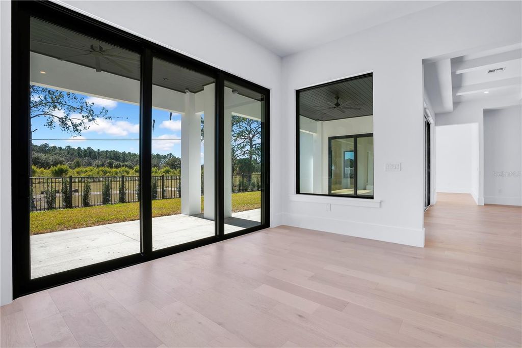 Image 10 of property listing at 9126 SHEEN SOUND STREET, Orlando, FL 32836