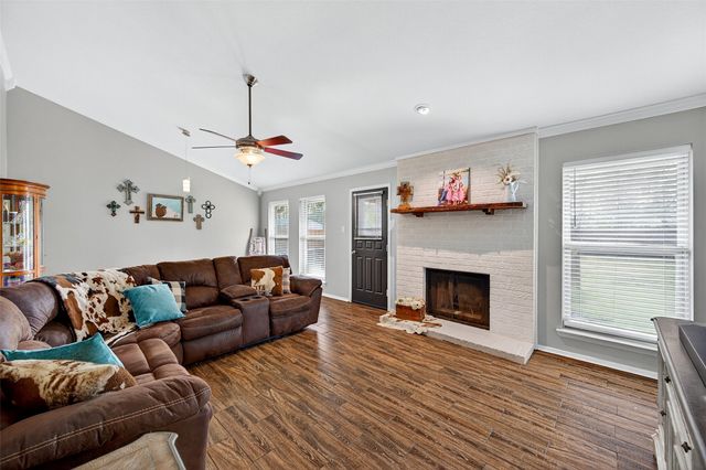 419 W Center Street, Whitewright, TX 75491