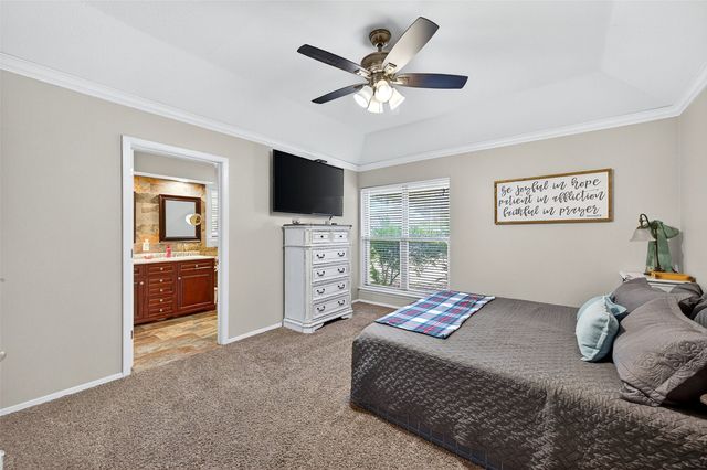 419 W Center Street, Whitewright, TX 75491