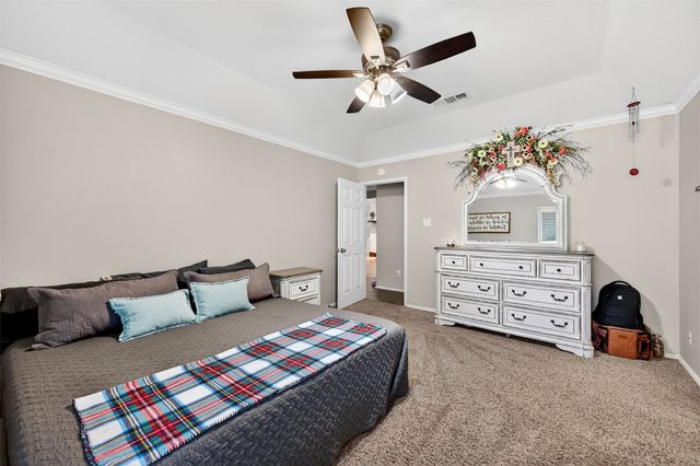 419 W Center Street, Whitewright, TX 75491