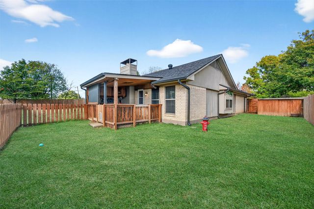 419 W Center Street, Whitewright, TX 75491