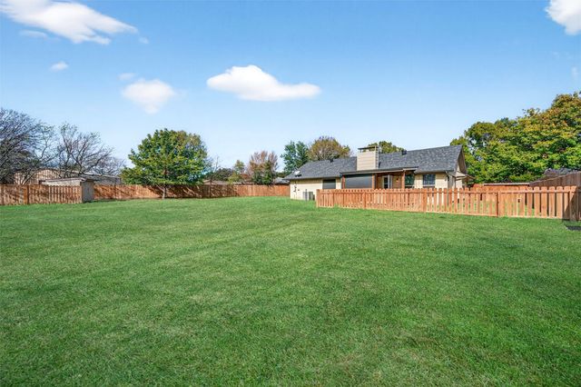 419 W Center Street, Whitewright, TX 75491