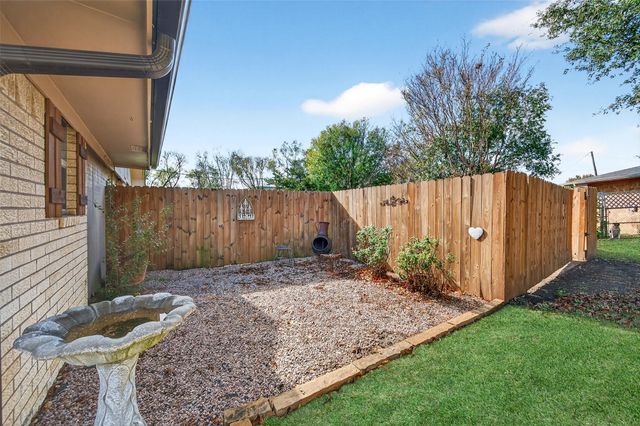 419 W Center Street, Whitewright, TX 75491