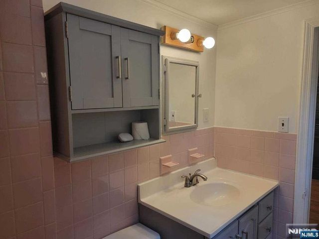 295 Lincoln Avenue, Ridgewood, NJ 07450