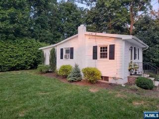 295 Lincoln Avenue, Ridgewood, NJ 07450