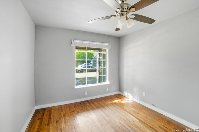 1907 Burnet St, San Antonio, TX 78202
