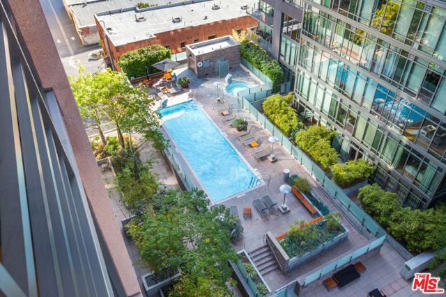 1111 S Grand Avenue 1005, Los Angeles, CA 90015