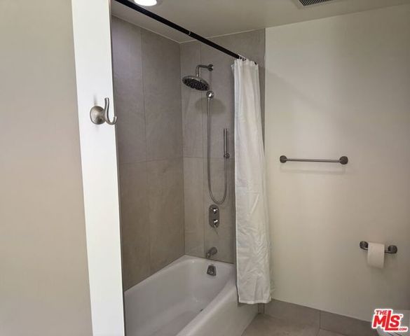 1111 S Grand Avenue 1005, Los Angeles, CA 90015