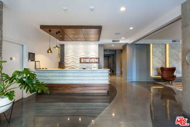 1111 S Grand Avenue 1005, Los Angeles, CA 90015