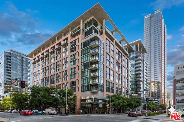 1111 S Grand Avenue 1005, Los Angeles, CA 90015