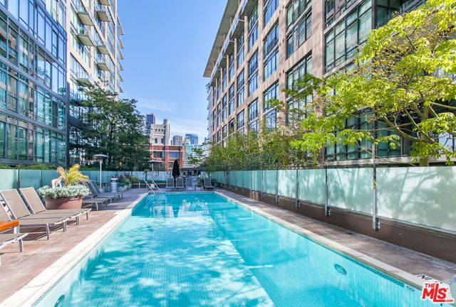 1111 S Grand Avenue 1005, Los Angeles, CA 90015