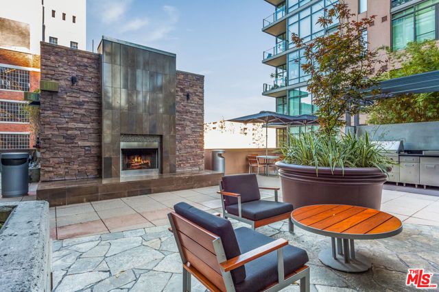 1111 S Grand Avenue 1005, Los Angeles, CA 90015