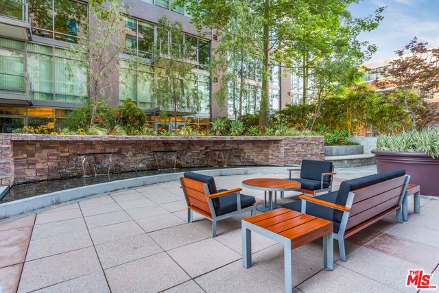 1111 S Grand Avenue 1005, Los Angeles, CA 90015