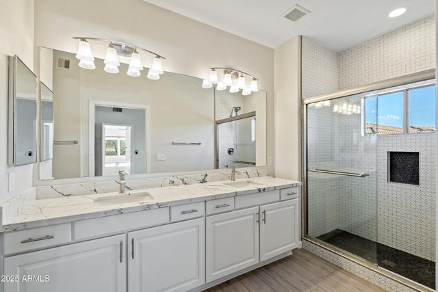 19700 N 76TH Street 2105, Scottsdale, AZ 85255