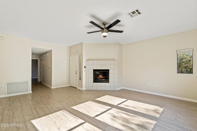 19700 N 76TH Street 2105, Scottsdale, AZ 85255