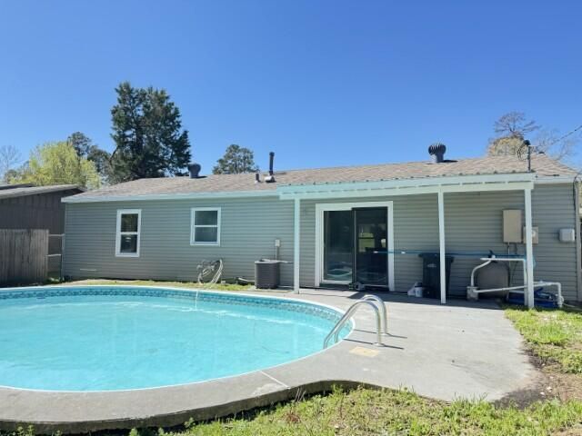 1111 Anderson, Leesville, LA 71446