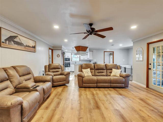 314 Coke Lane, Alvin, TX 77511
