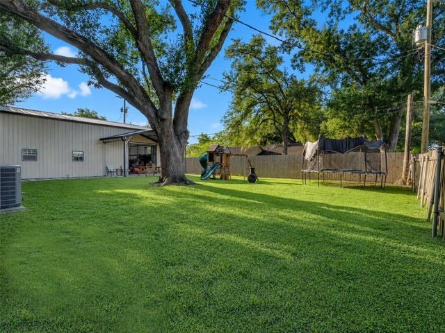 314 Coke Lane, Alvin, TX 77511