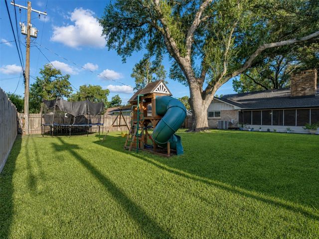 314 Coke Lane, Alvin, TX 77511