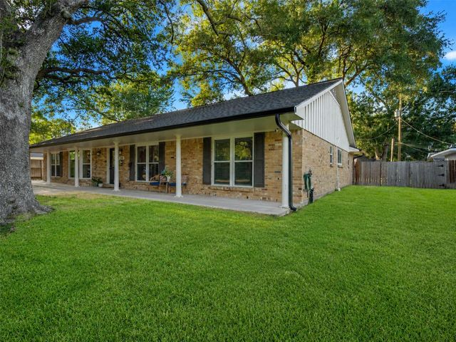 314 Coke Lane, Alvin, TX 77511
