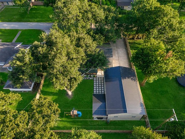314 Coke Lane, Alvin, TX 77511