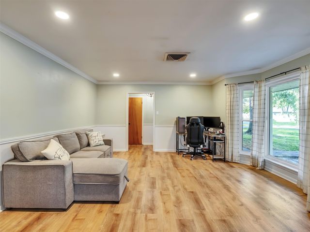 314 Coke Lane, Alvin, TX 77511