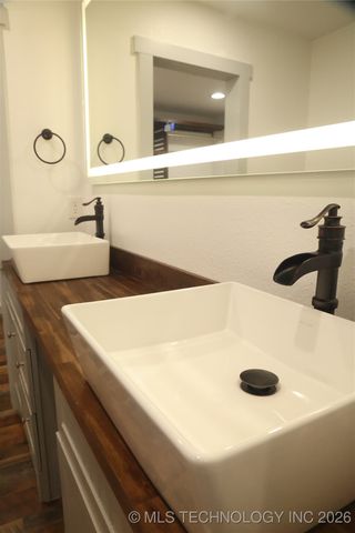 1185 E Pine Street, Westville, OK 74965