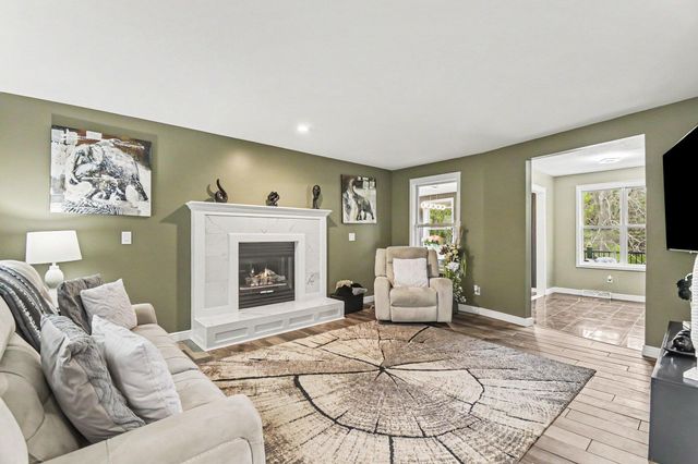 7560 Melinda Court SE, Byron Center, MI 49315
