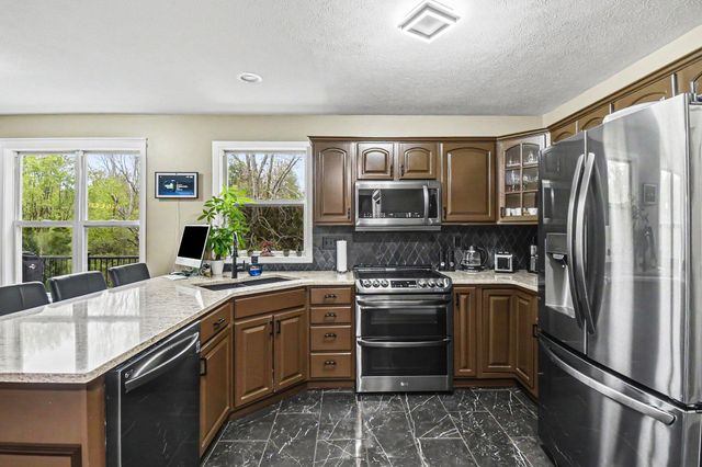 7560 Melinda Court SE, Byron Center, MI 49315