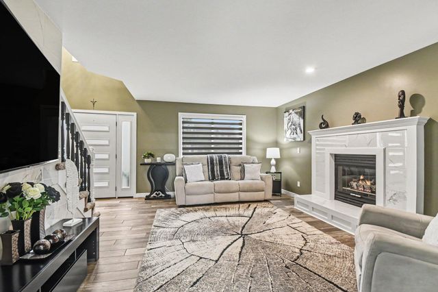 7560 Melinda Court SE, Byron Center, MI 49315