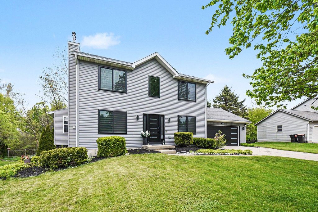 7560 Melinda Court SE, Byron Center, MI 49315