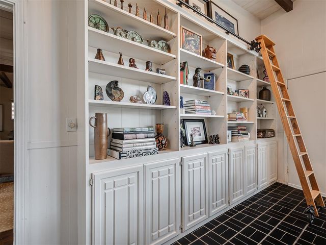 801 Carey Drive, Norman, OK 73069