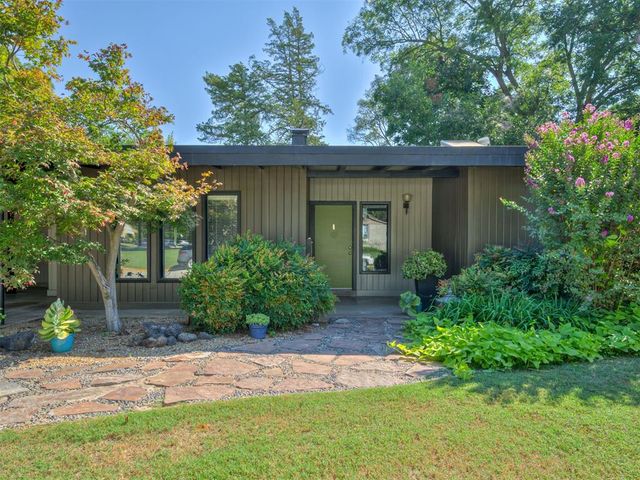 801 Carey Drive, Norman, OK 73069