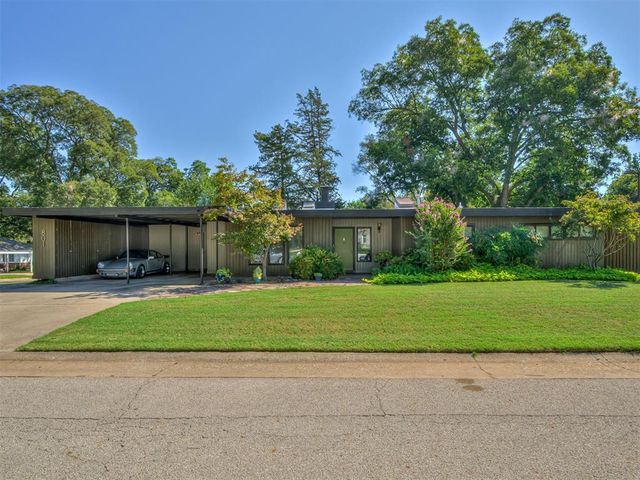 801 Carey Drive, Norman, OK 73069