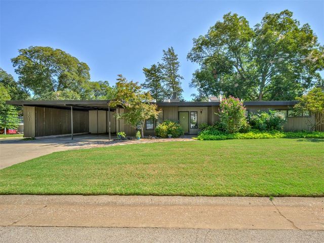 801 Carey Drive, Norman, OK 73069