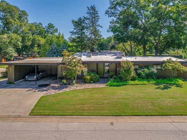 801 Carey Drive, Norman, OK 73069