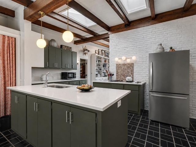 801 Carey Drive, Norman, OK 73069