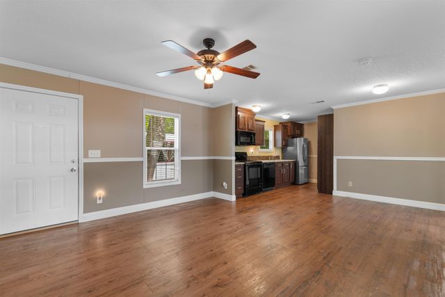 9 Topsail Ln., Murrells Inlet, SC 29576