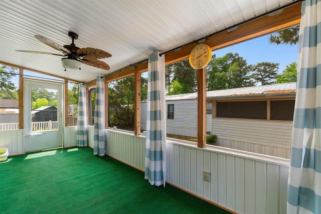 9 Topsail Ln., Murrells Inlet, SC 29576
