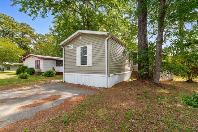 9 Topsail Ln., Murrells Inlet, SC 29576