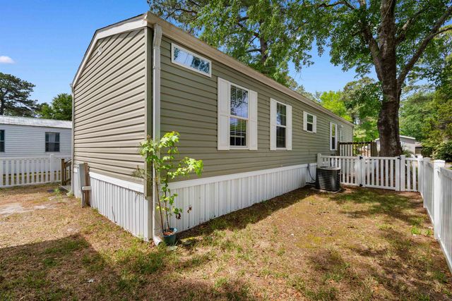 9 Topsail Ln., Murrells Inlet, SC 29576