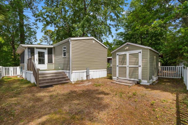 9 Topsail Ln., Murrells Inlet, SC 29576